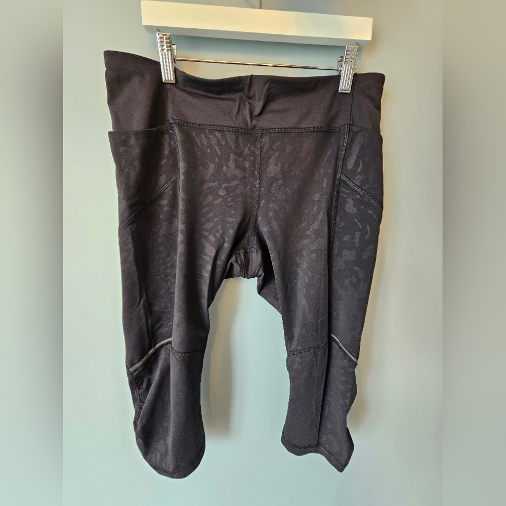 lululemon athletica Black Capris
